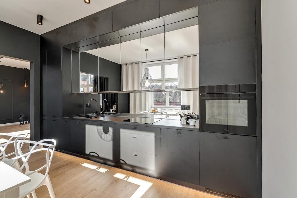 Jan III Sobieski - Luksusowy Apartament L Z Darmowym Prywatnym Parkingiem Гливице Экстерьер фото